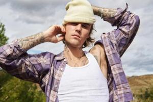 Justin Bieber chuẩn bị khởi kiện, bà xã Hailey cũng có liên quan